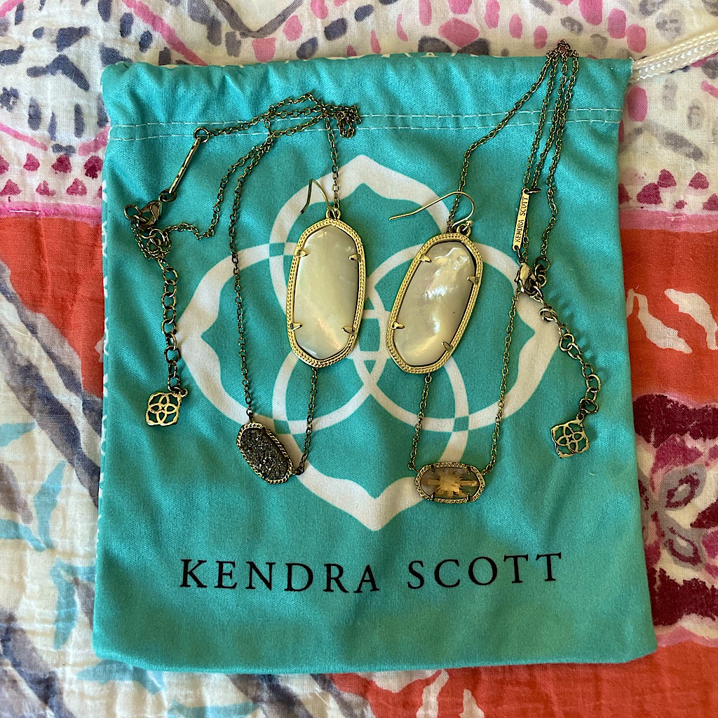 Kendra Scott Bundle !!!!